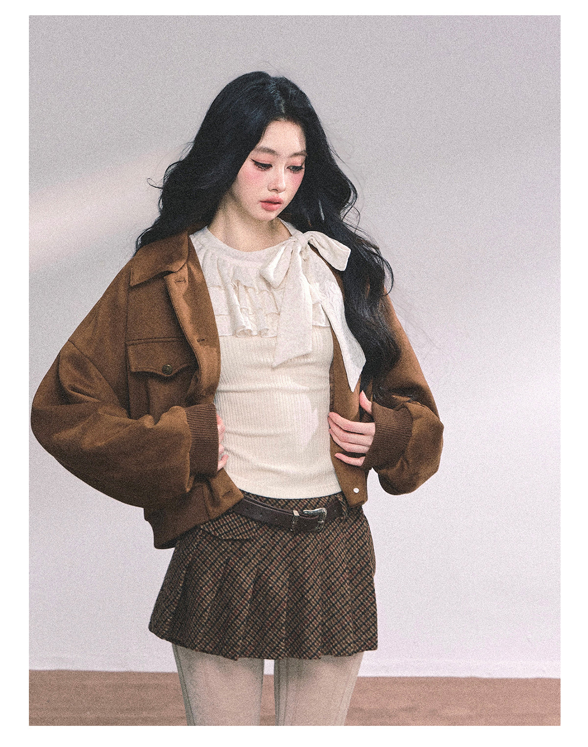 ShaoYeYan White Moonlight Fake Two-Layer French Lace Trim T-Shirt