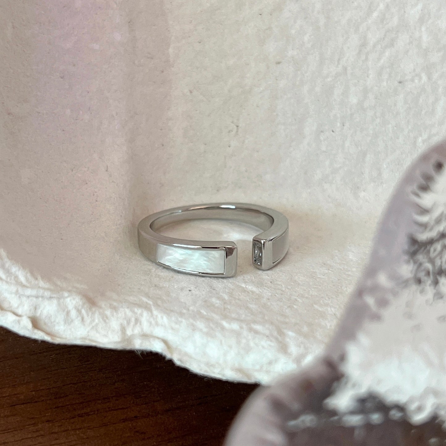 VIGVOG 2024 Frosted Butterfly Ring Collection
