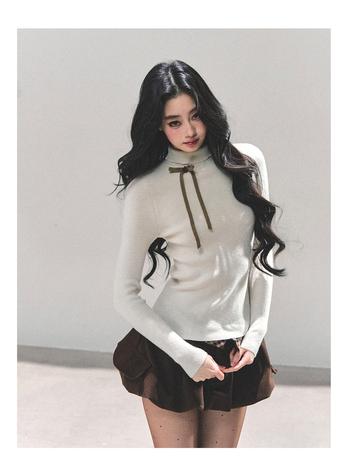 ShaoYeYan Velvet Touch Semi-Turtleneck Knit Top