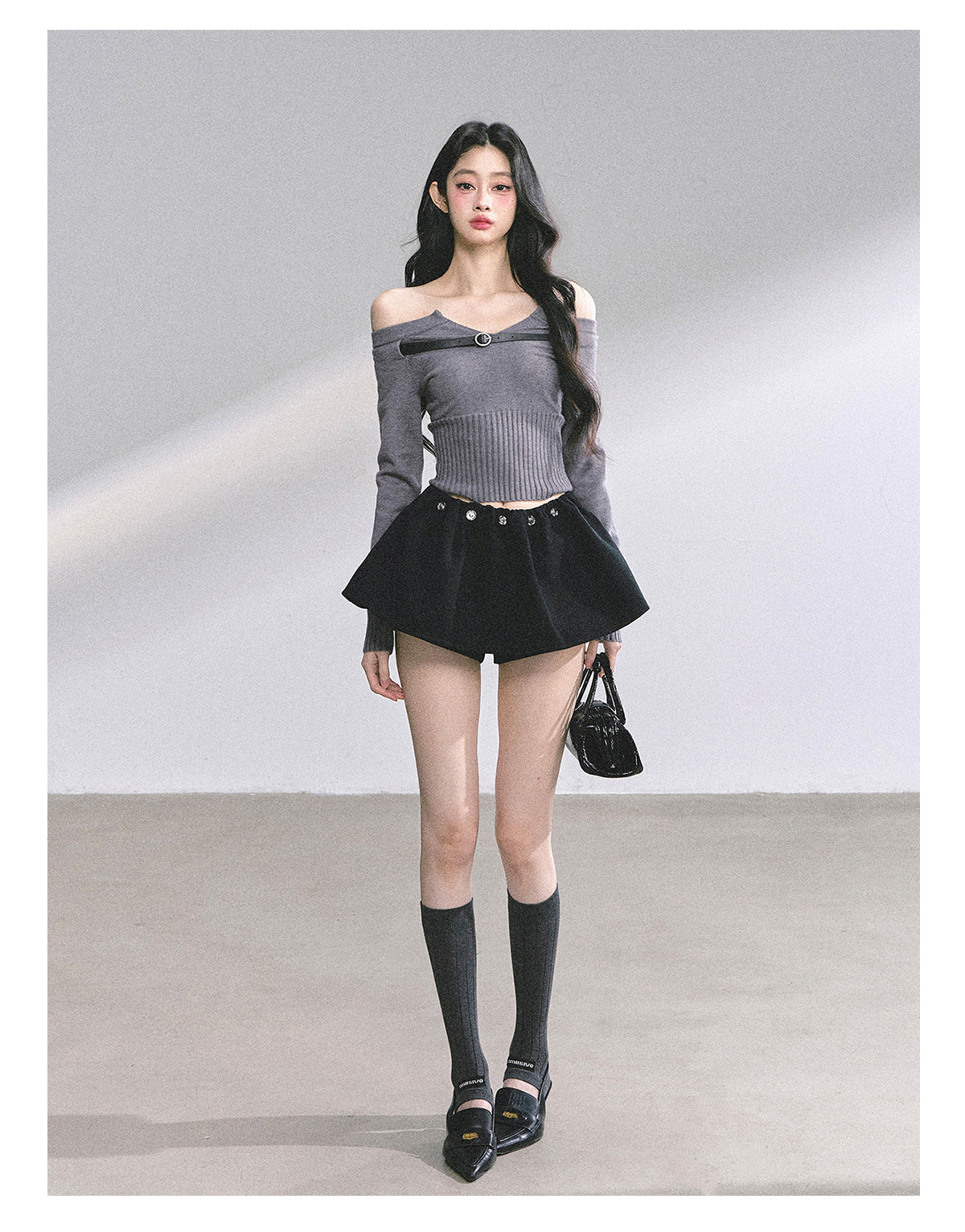 SHAOYEYAN Off-Shoulder Long Sleeve Knit Tee