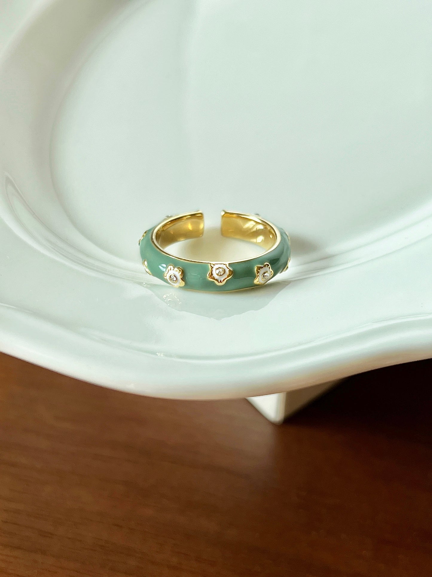 VIGVOG 2024 Bunny Pearl Ring Collection