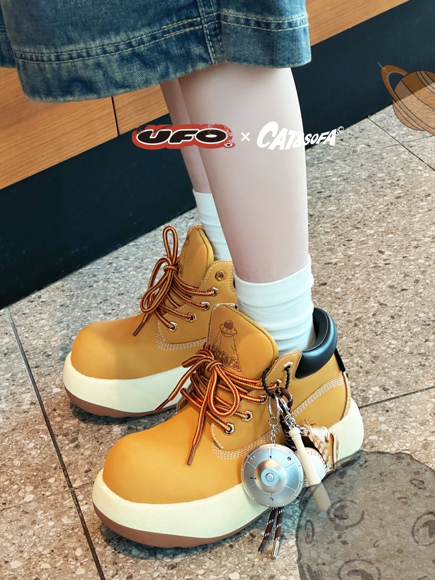Cat&Sofa x UFO Chunky Platform Chelsea Boots