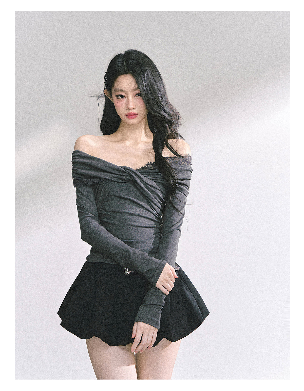 SHAOYEYAN Pure Desire Off-Shoulder Lace Tee
