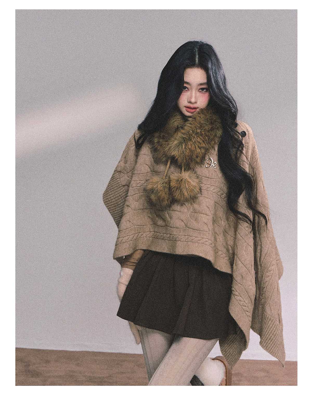 ShaoYeYan British Muse Loose Fit Knit Cape Sweater