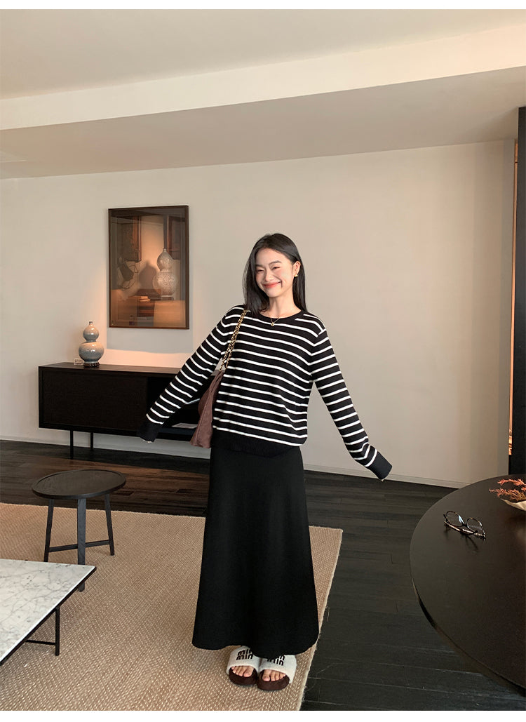 Pusumede Striped Crewneck Sweater