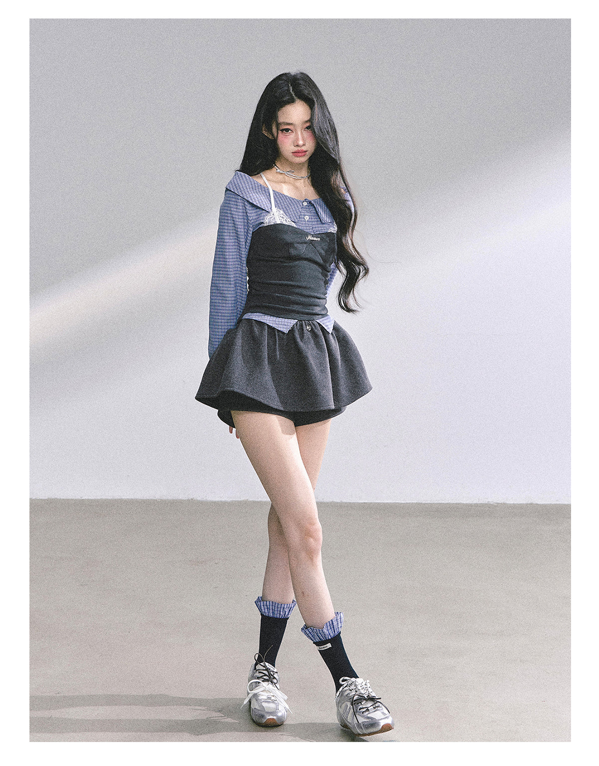 SHAOYEYAN Off-Shoulder Mock Layer Plaid Slimming Tee