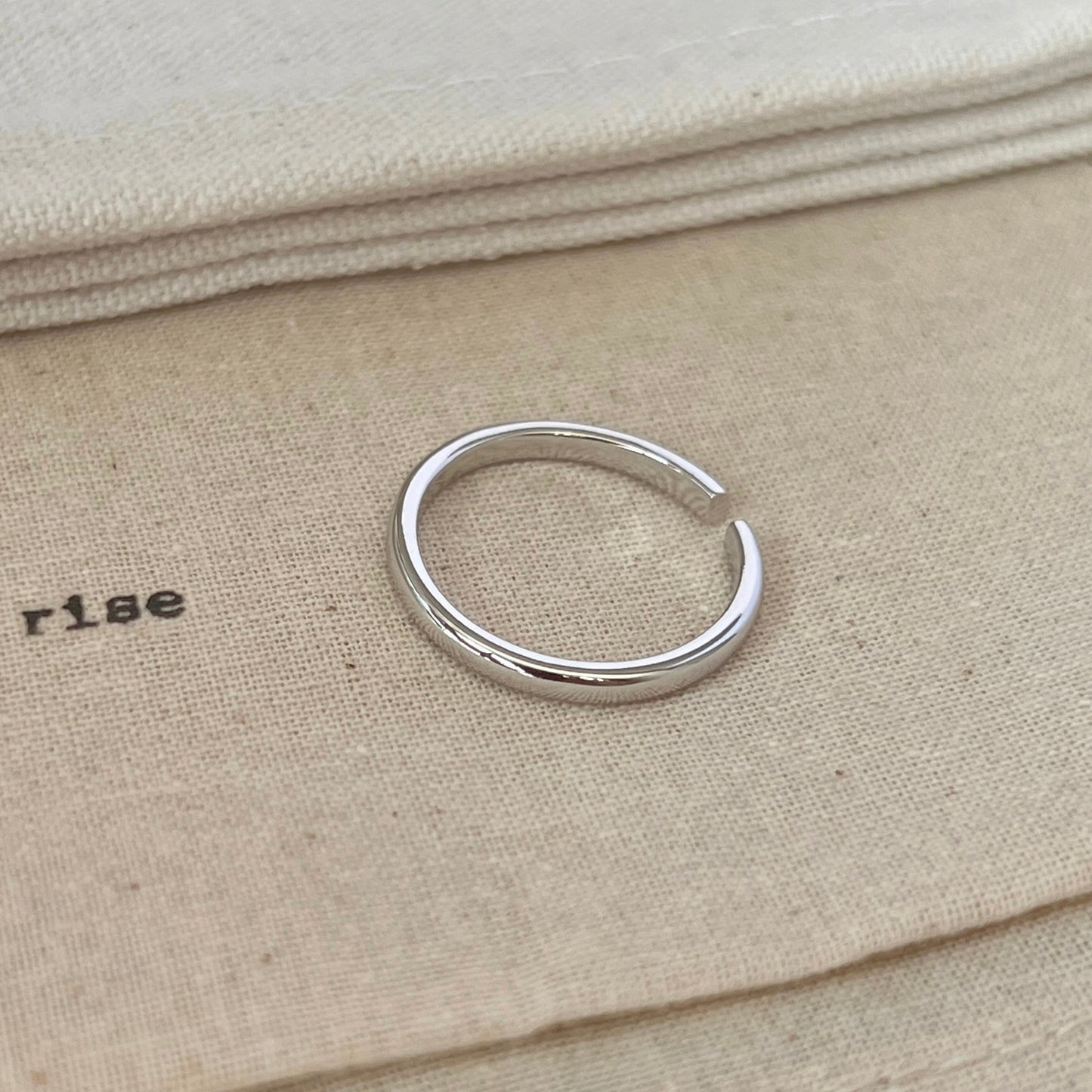 VIGVOG 2024 Minimalist Silver Ring Collection