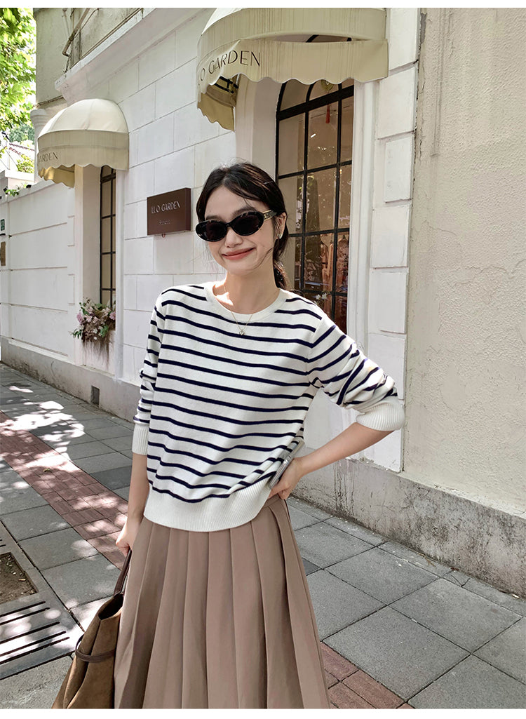 Pusumede Striped Crewneck Sweater
