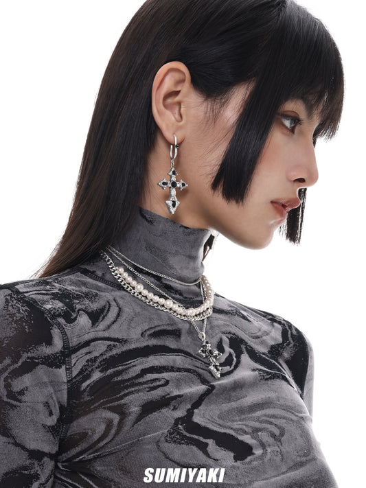 SUMIYAKI Baroque Pearl Cross Necklace