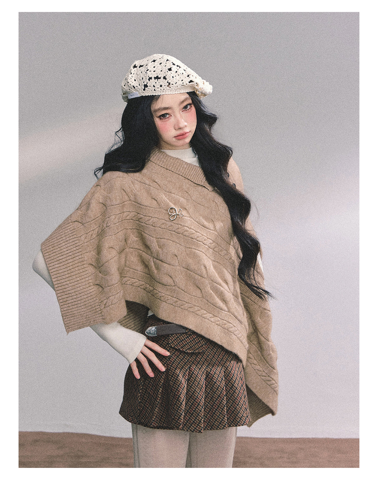 ShaoYeYan British Muse Loose Fit Knit Cape Sweater