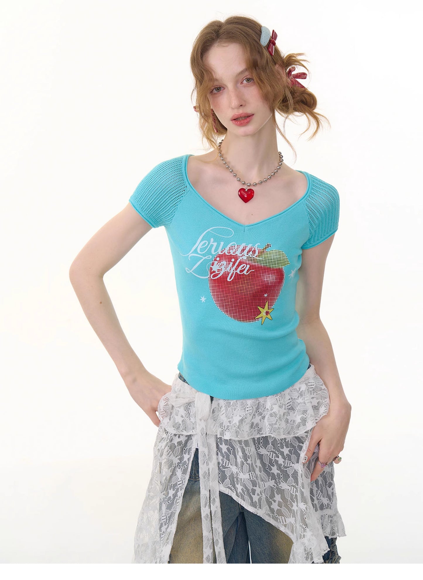ziziFei Retro Apple Print V-Neck Tee