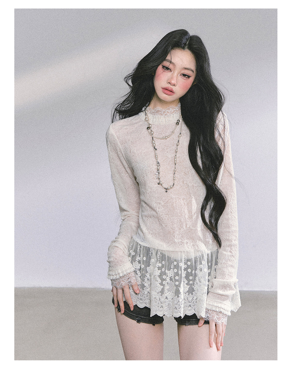 ShaoYeYan Floating Lace Art Loose Long Sleeve T-Shirt