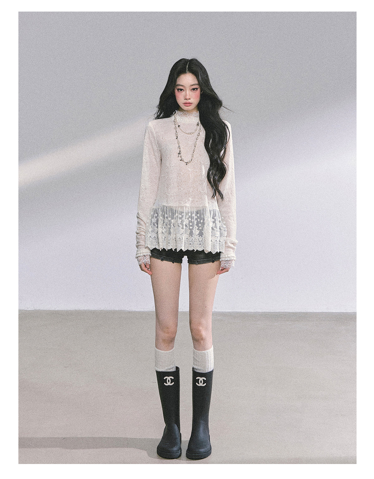 ShaoYeYan Floating Lace Art Loose Long Sleeve T-Shirt