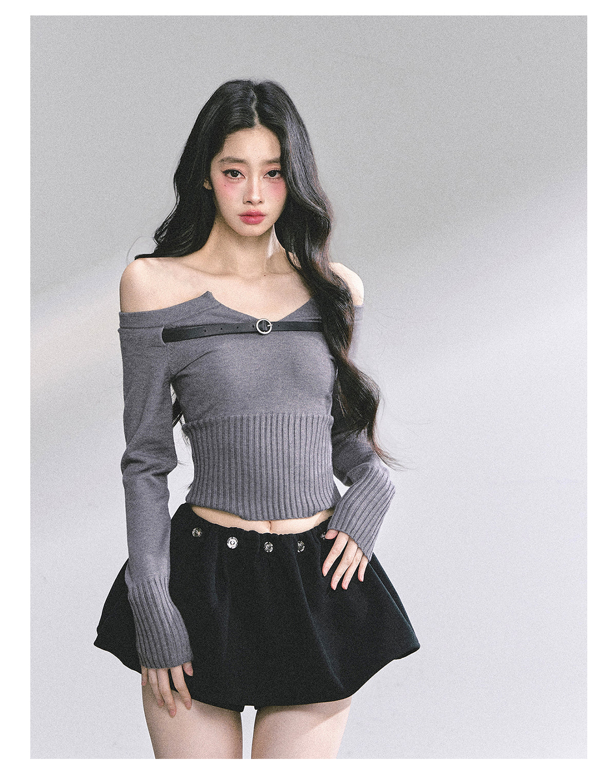 SHAOYEYAN Off-Shoulder Long Sleeve Knit Tee