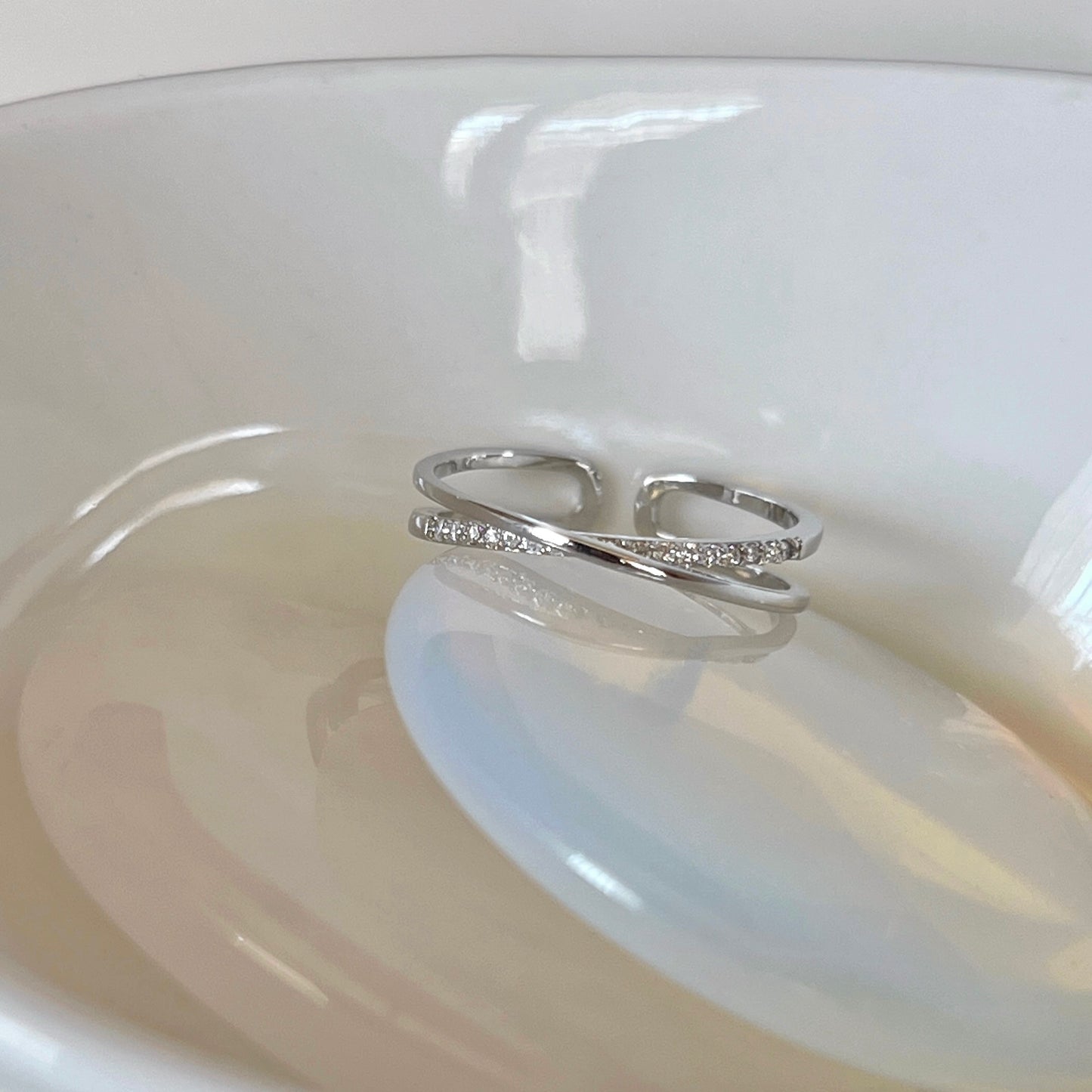 VIGVOG 2024 Frosted Butterfly Ring Collection