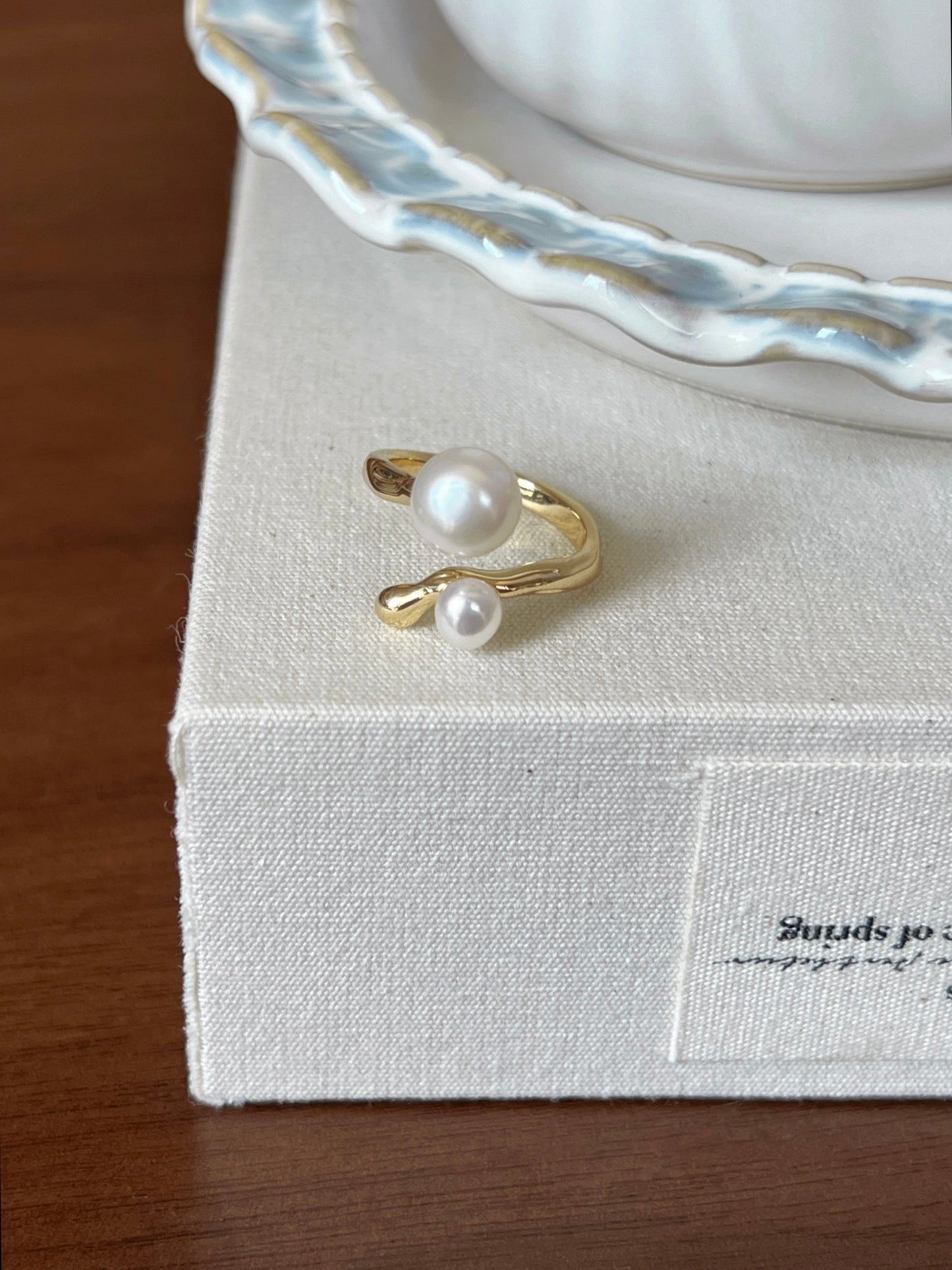 VIGVOG 2024 Enamel & Shell Ring Collection
