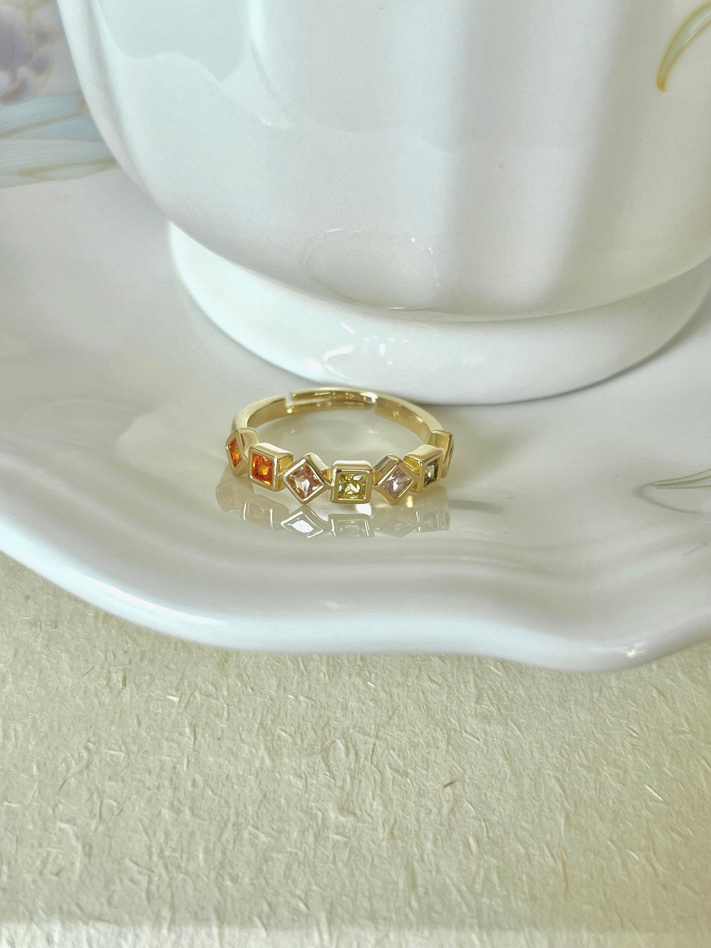 VIGVOG Pearl & Mother-of-Pearl Ring Collection