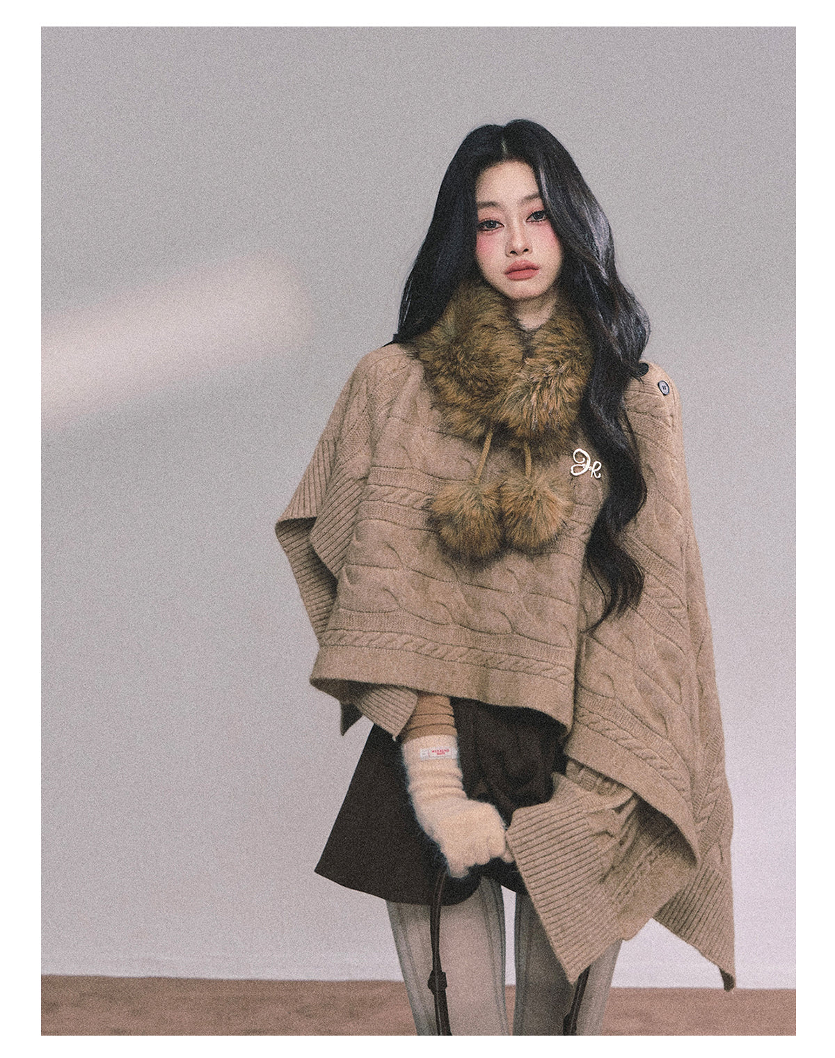 ShaoYeYan British Muse Loose Fit Knit Cape Sweater
