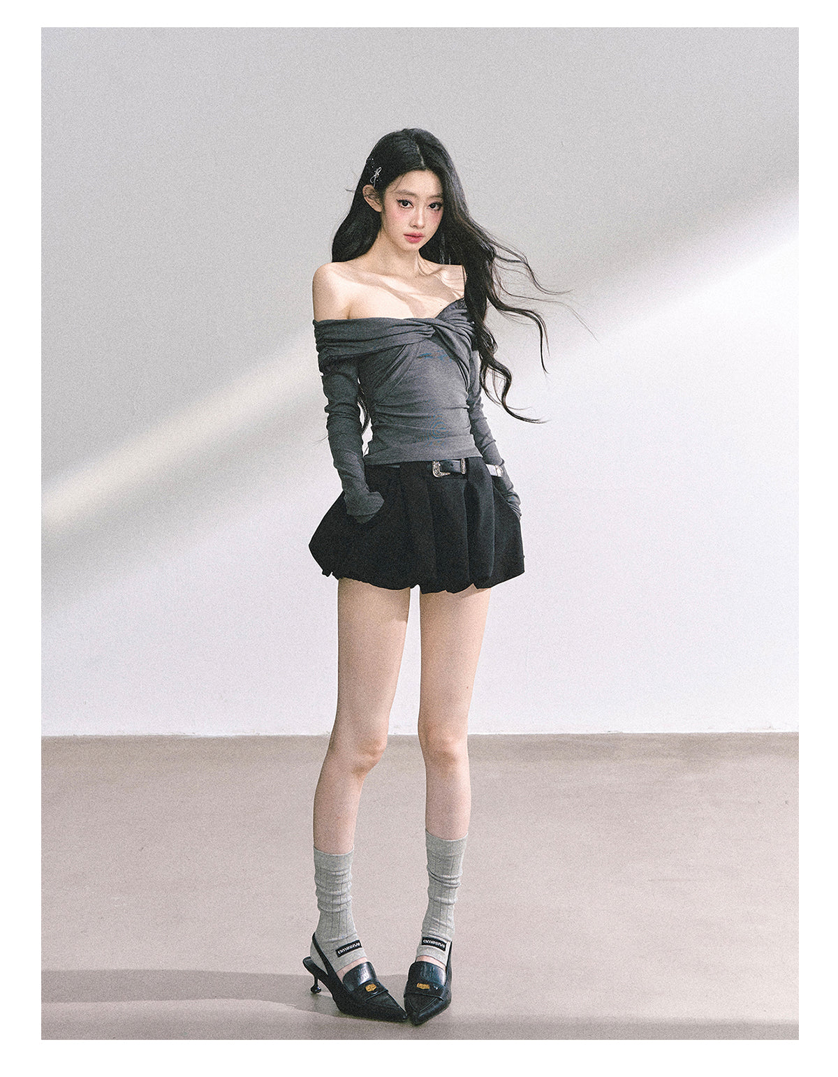 SHAOYEYAN Pure Desire Off-Shoulder Lace Tee