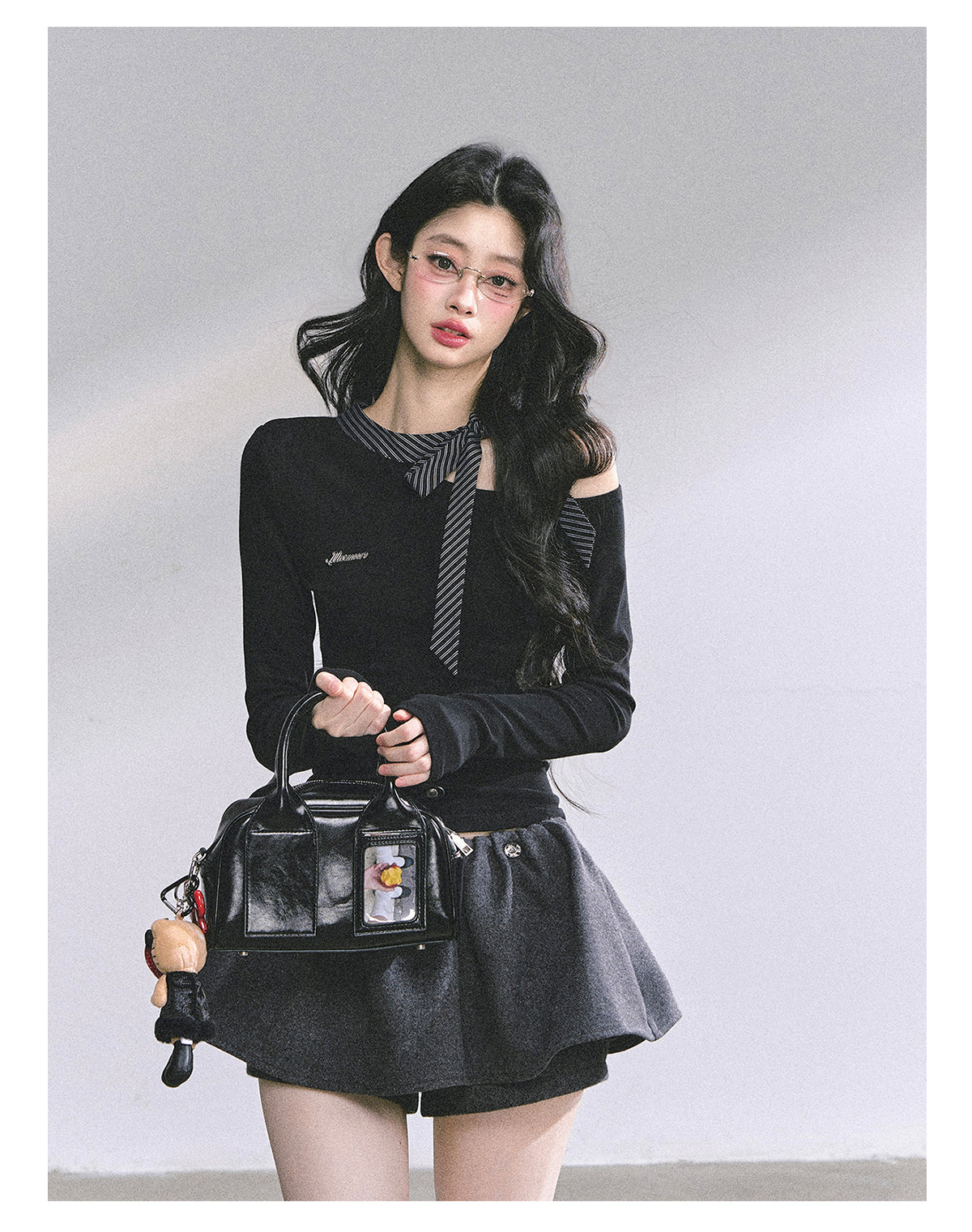 SHAOYEYAN Golden Secretary Rule Off-Shoulder Tee