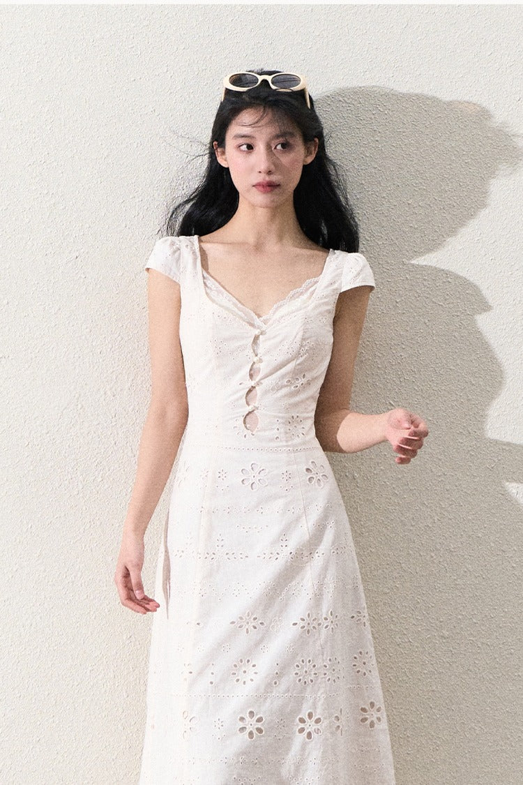 OAKMOO 'Timeless Whispers' White Lace Panel Dress