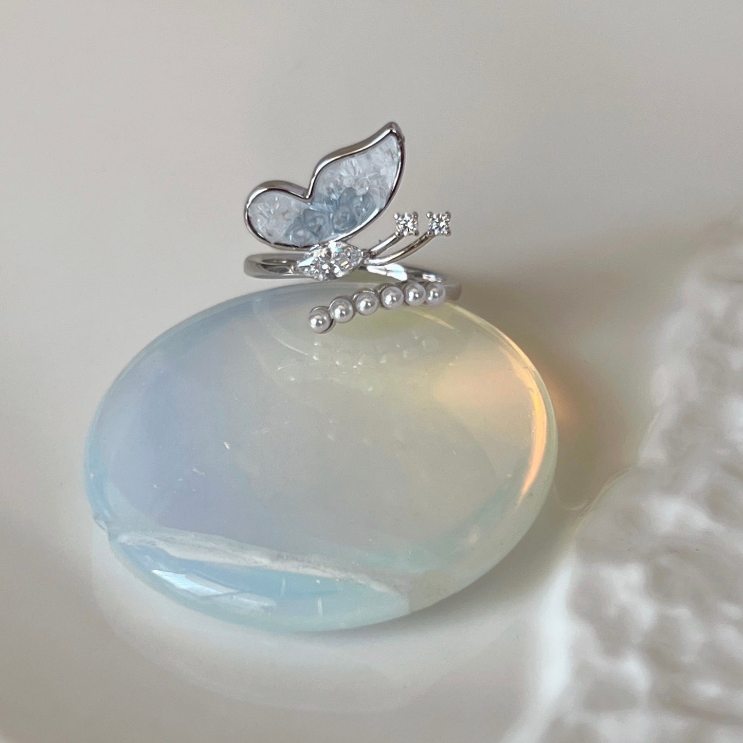VIGVOG 2024 Frosted Butterfly Ring Collection