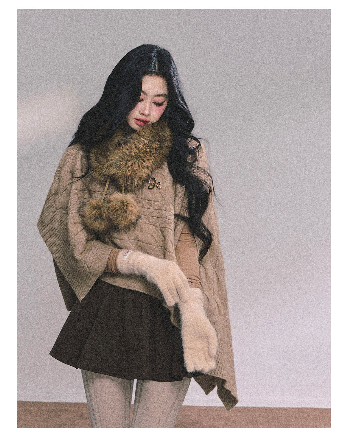 ShaoYeYan British Muse Loose Fit Knit Cape Sweater
