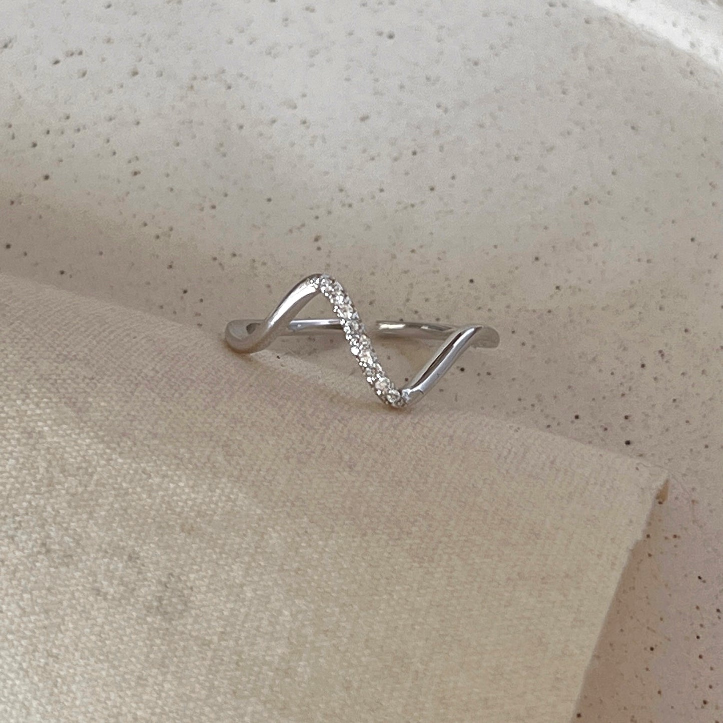 VIGVOG 2024 Minimalist Silver Ring Collection