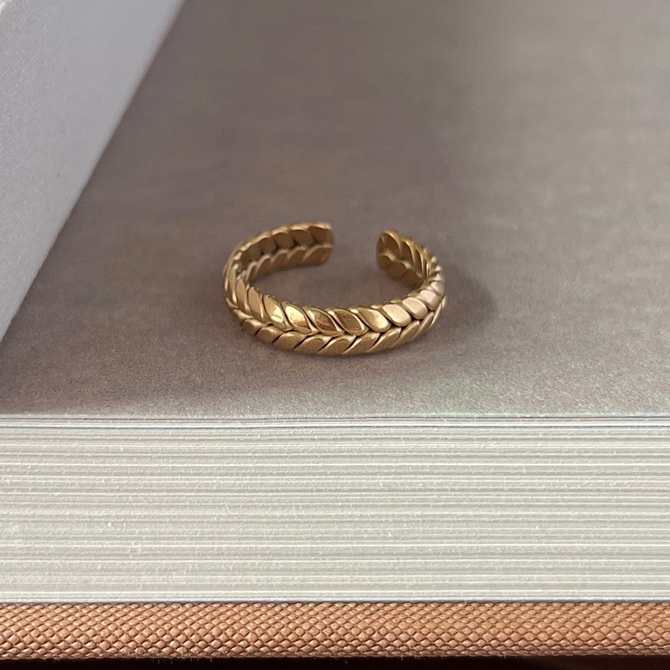 VIGVOG Geometric Gemstone Rings