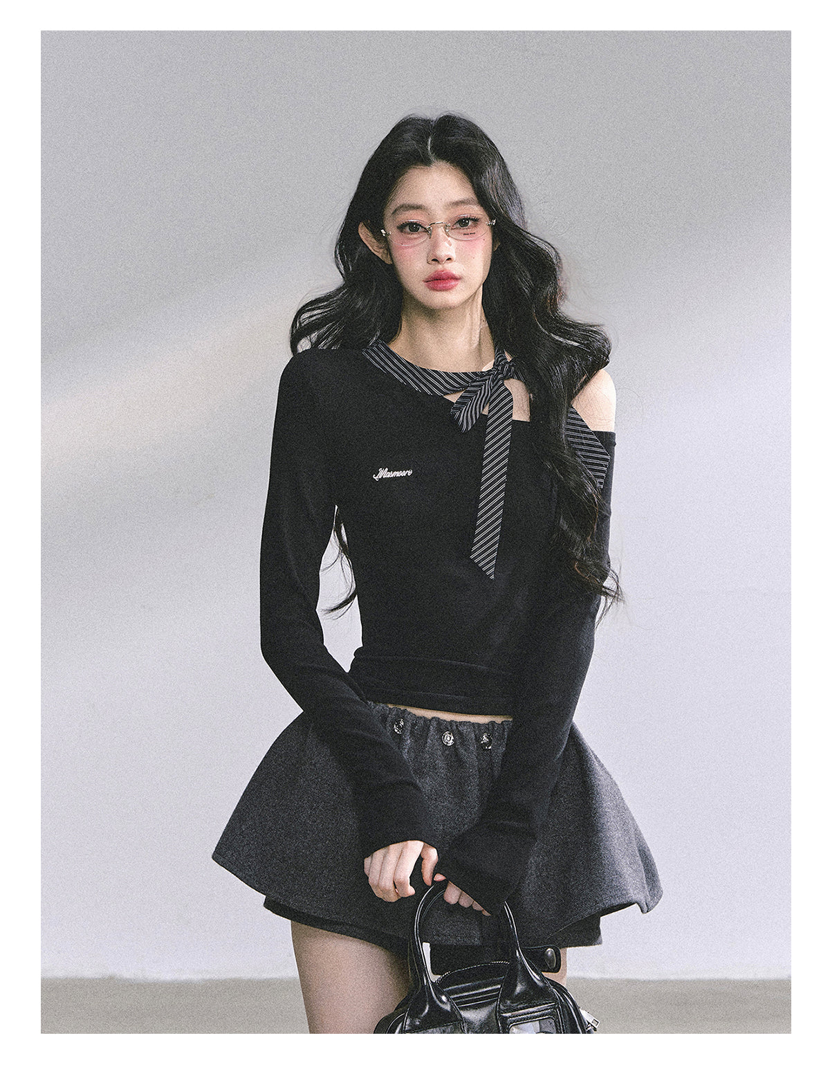 SHAOYEYAN Golden Secretary Rule Off-Shoulder Tee