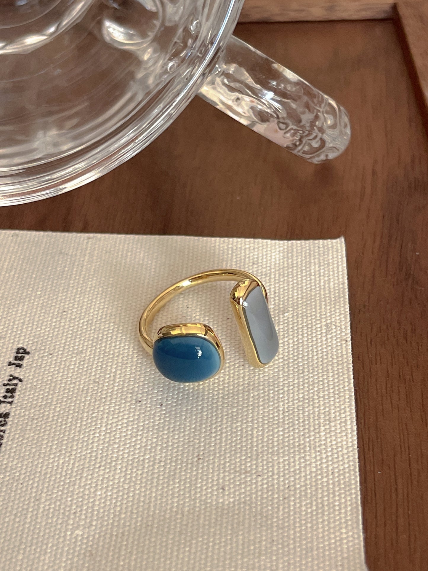 VIGVOG Geometric Emerald-Tone Ring Collection