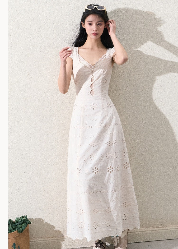 OAKMOO 'Timeless Whispers' White Lace Panel Dress