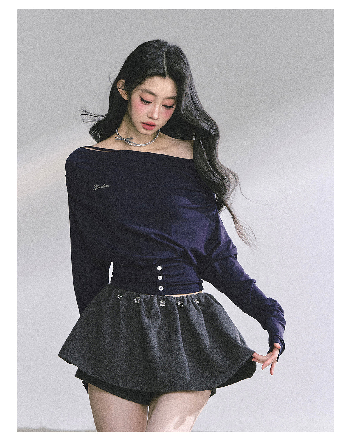 SHAOYEYAN Off-Shoulder Waist-Defining Long Sleeve Tee