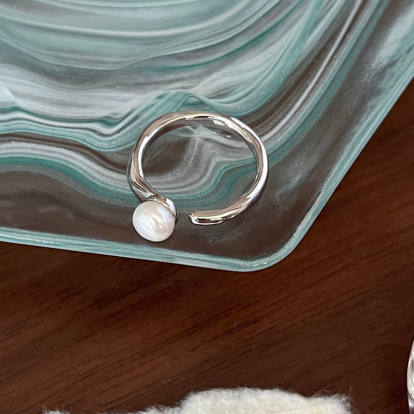 VIGVOG 2024 Frosted Butterfly Ring Collection