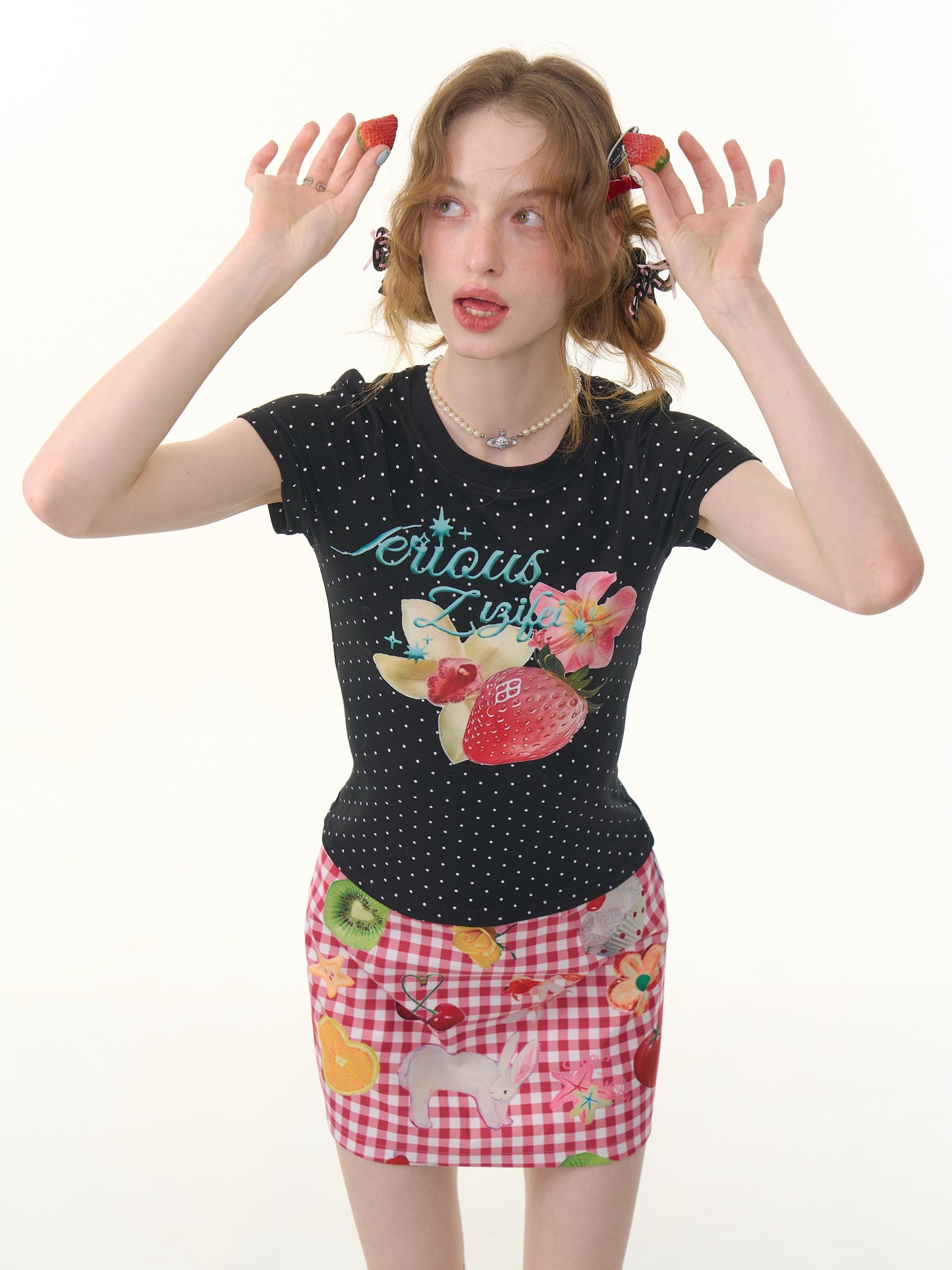 ziziFei Vintage Strawberry Pop Tee