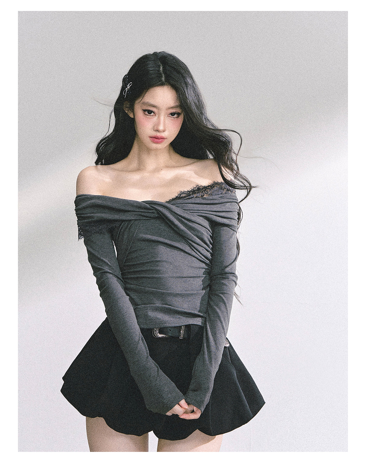 SHAOYEYAN Pure Desire Off-Shoulder Lace Tee