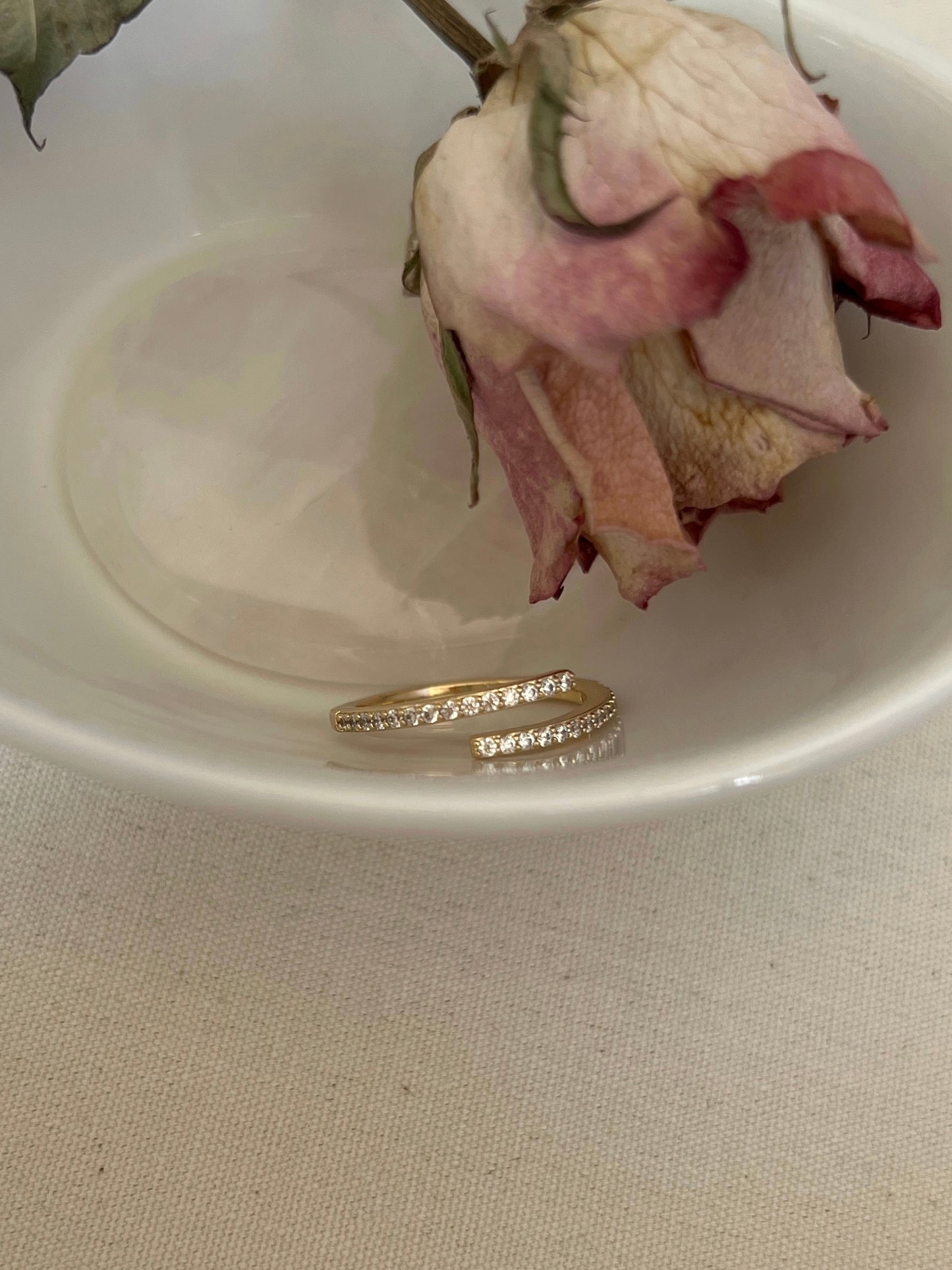 VIGVOG 2024 Enamel Butterfly Ring Collection