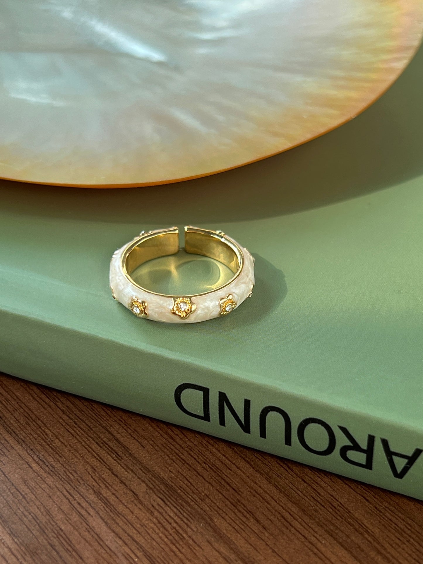 VIGVOG 2024 Bunny Pearl Ring Collection