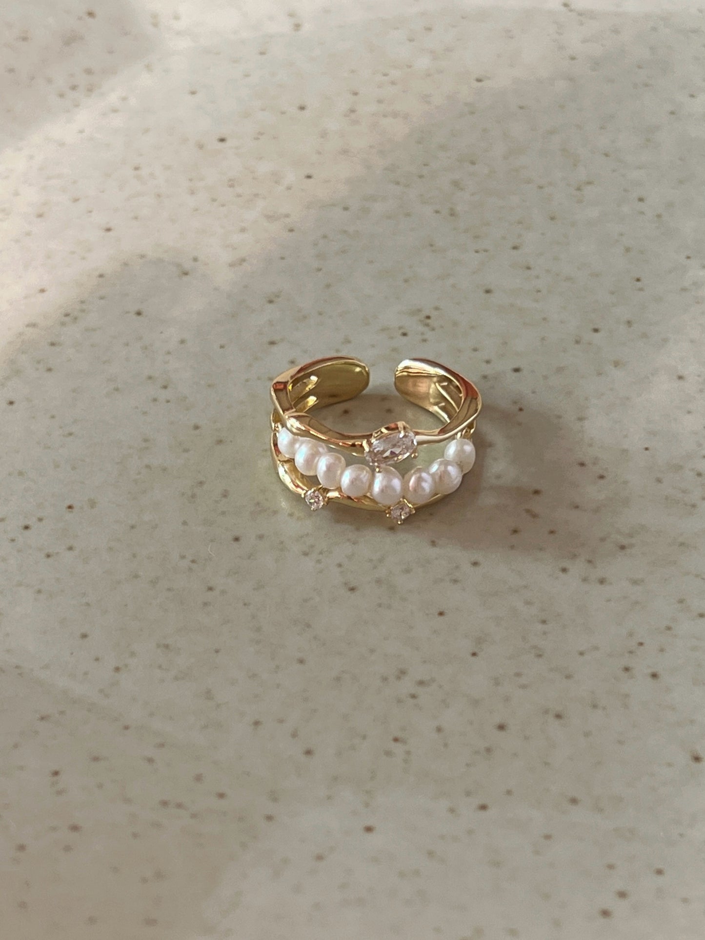 VIGVOG 2025 Mother-of-Pearl & Pearl Ring Collection
