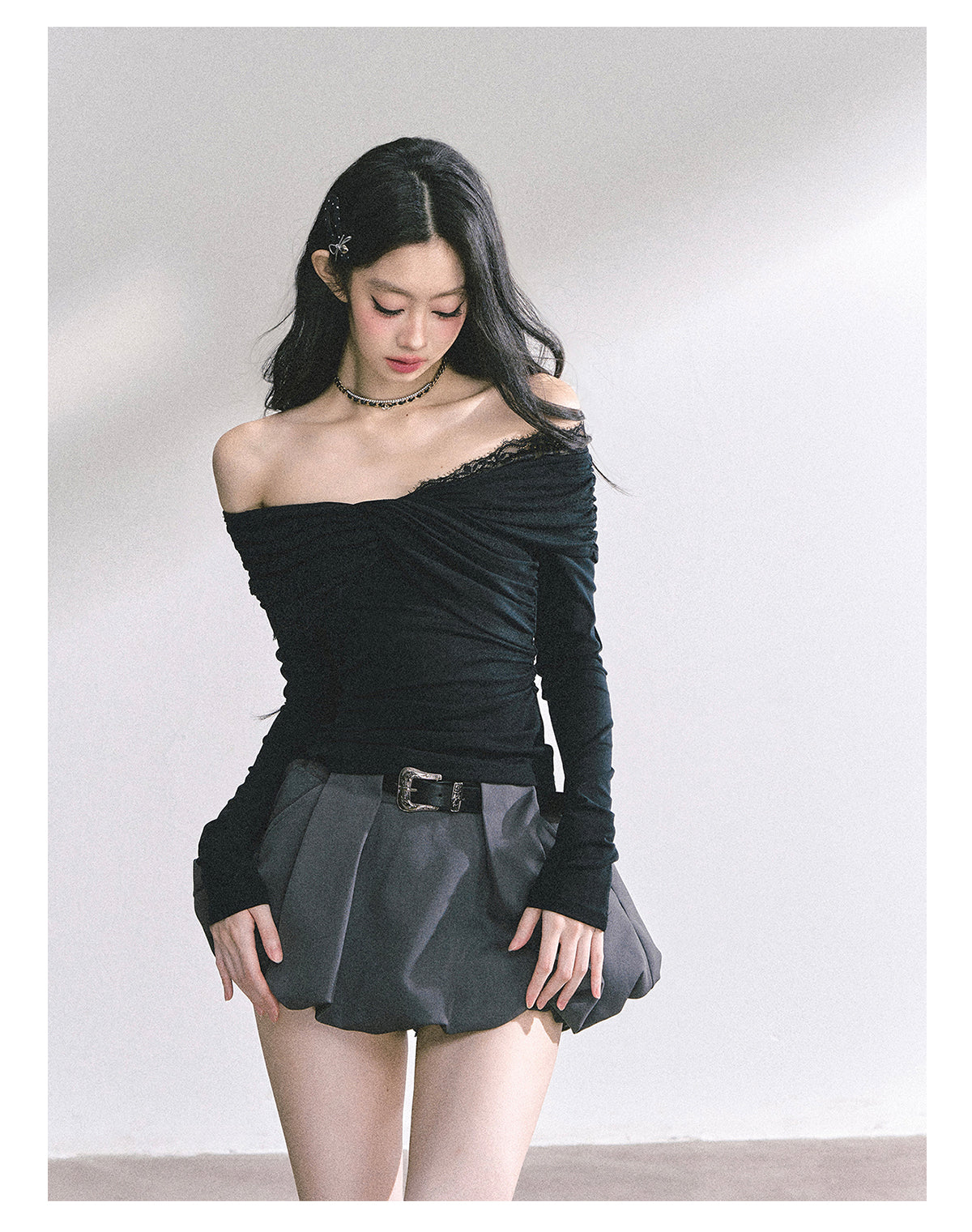 SHAOYEYAN Pure Desire Off-Shoulder Lace Tee