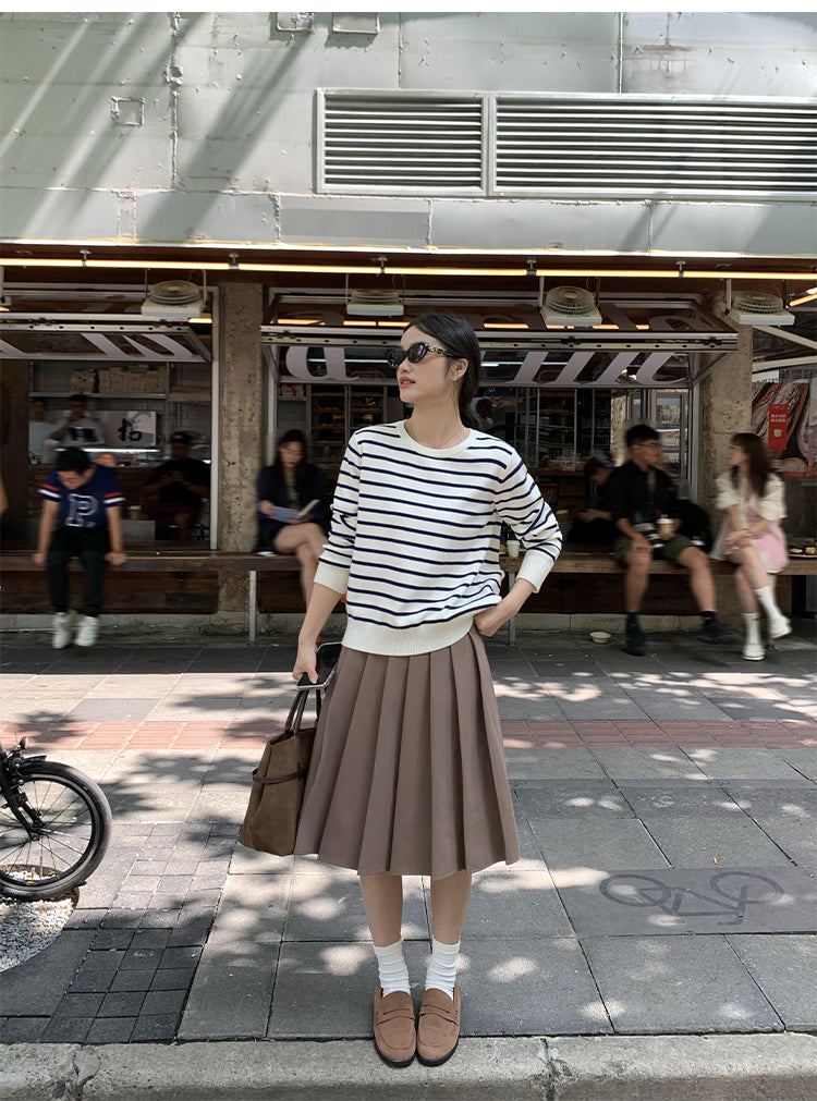Pusumede Striped Crewneck Sweater