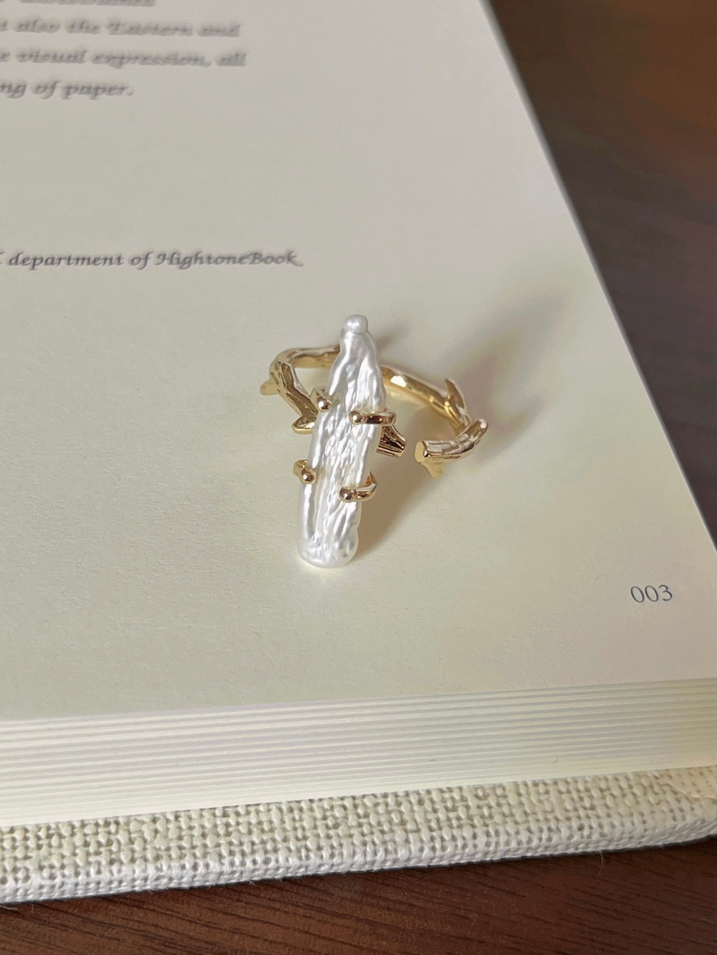 VIGVOG 2025 Mother-of-Pearl & Pearl Ring Collection