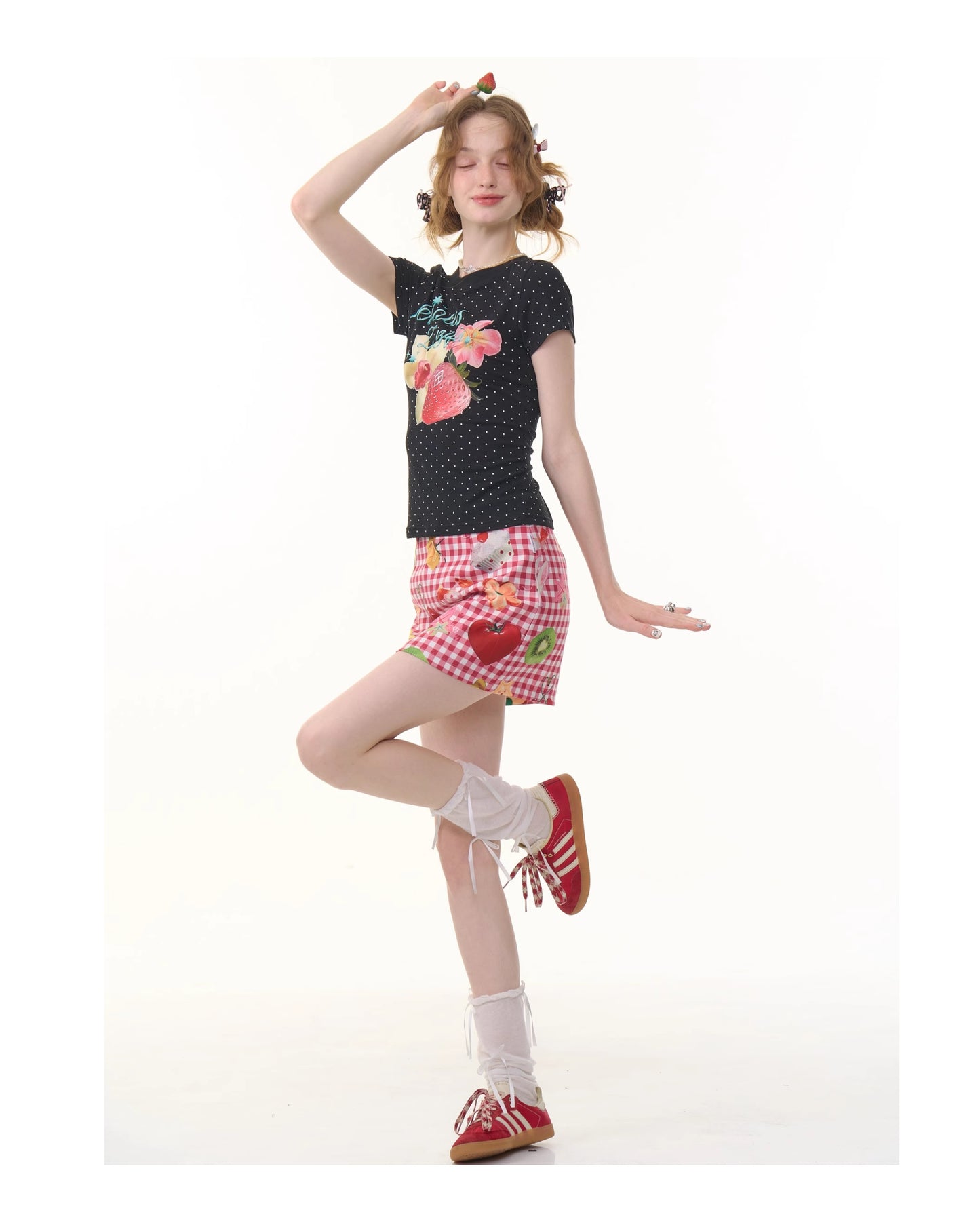 ziziFei Vintage Strawberry Pop Tee