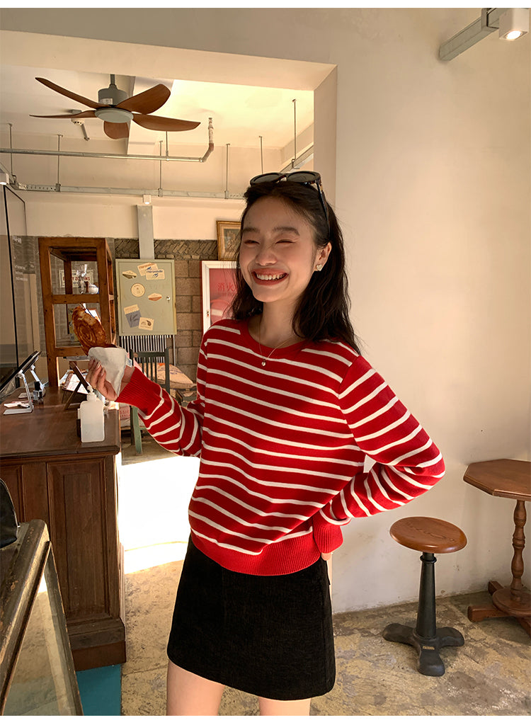 Pusumede Striped Crewneck Sweater
