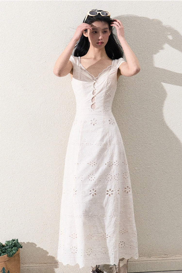 OAKMOO 'Timeless Whispers' White Lace Panel Dress