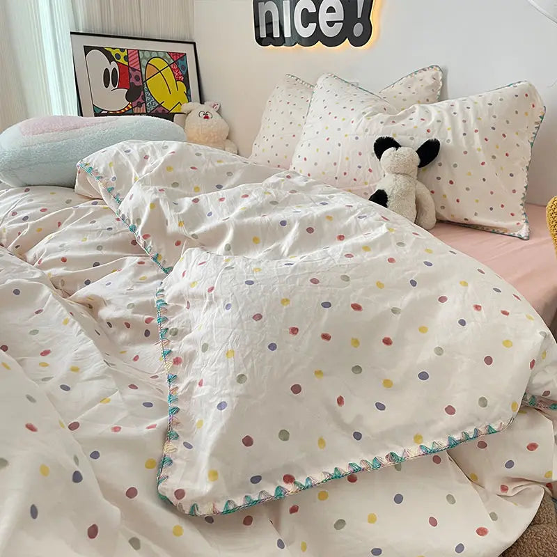 Simple Colorful Dot Bedding Set