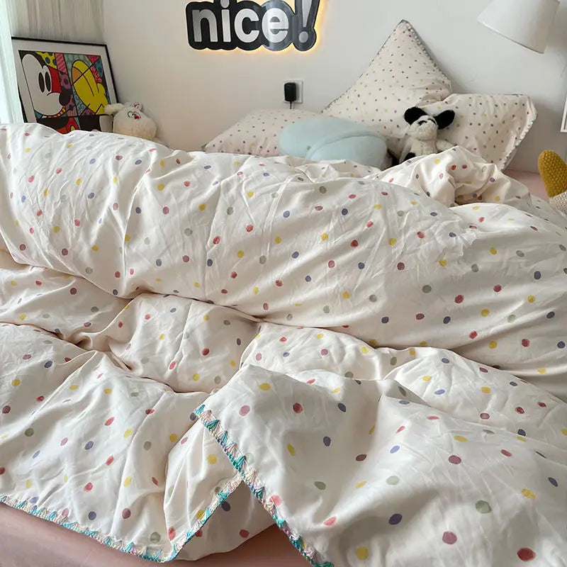 Simple Colorful Dot Bedding Set