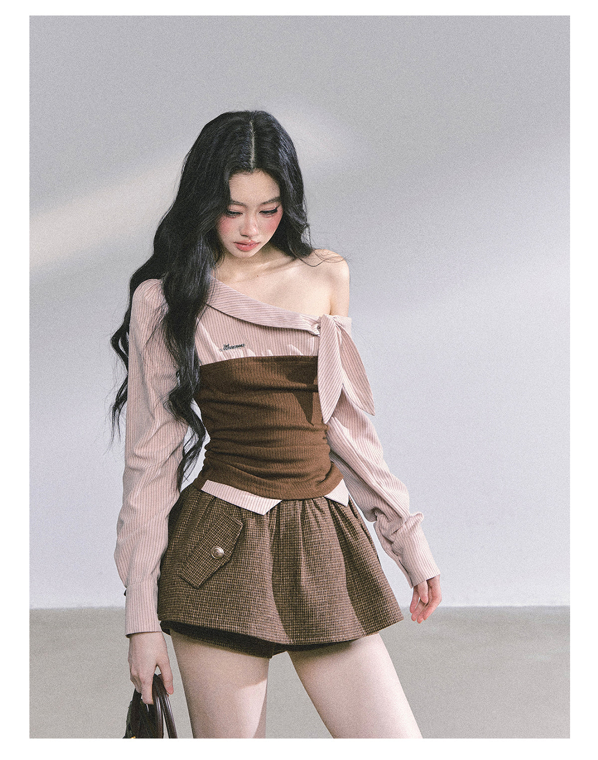 ShaoYeYan Fake Two-Piece Off-Shoulder Plaid T-Shirt