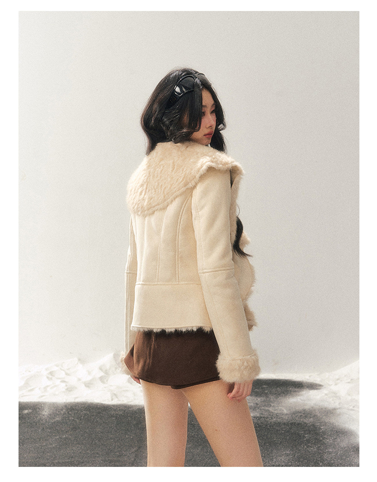 ShaoYeYan Aomalm Pure White Covers Me Shearling Jacket