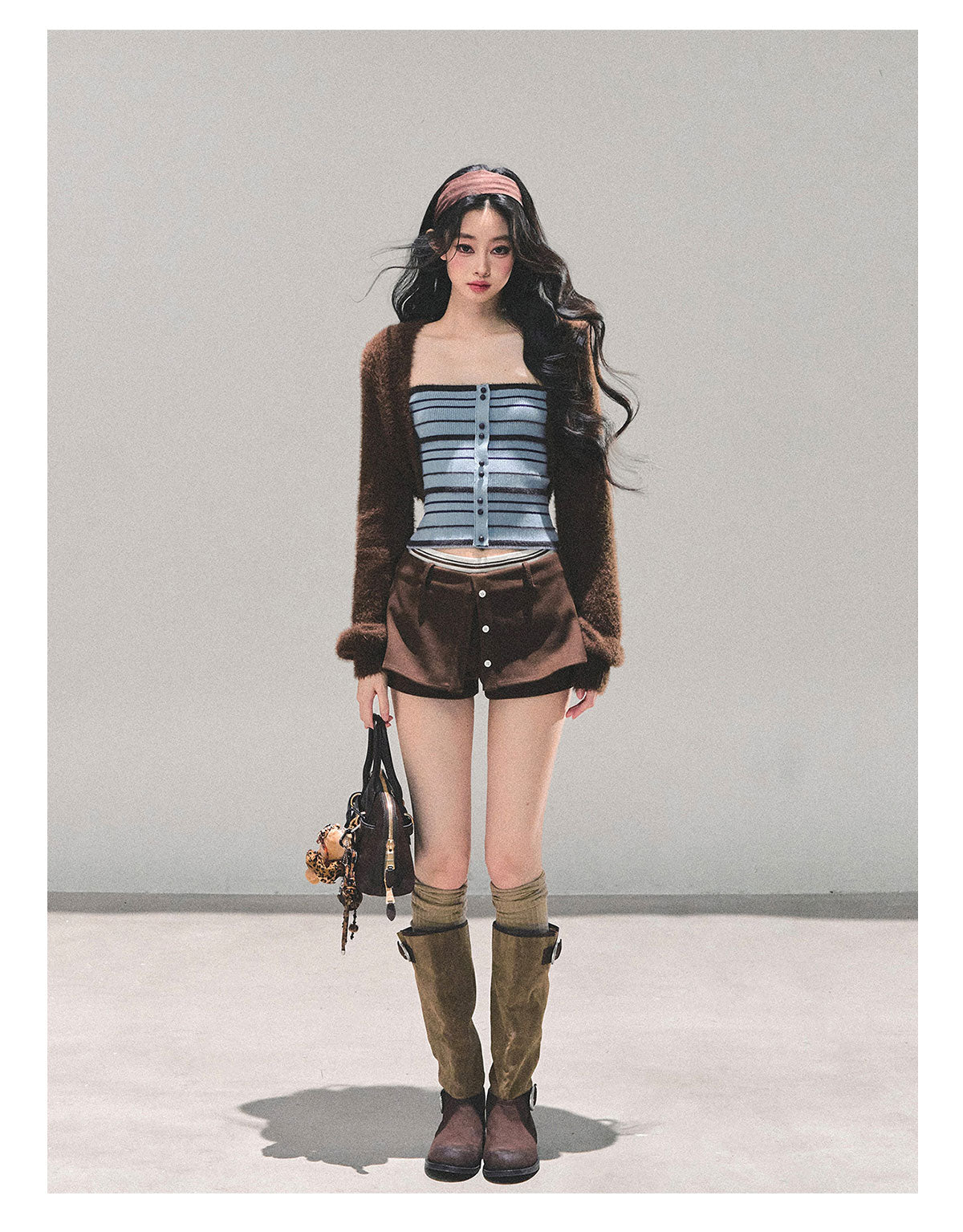 ShaoYeYan Untitled Blue Off-Shoulder Striped T-Shirt